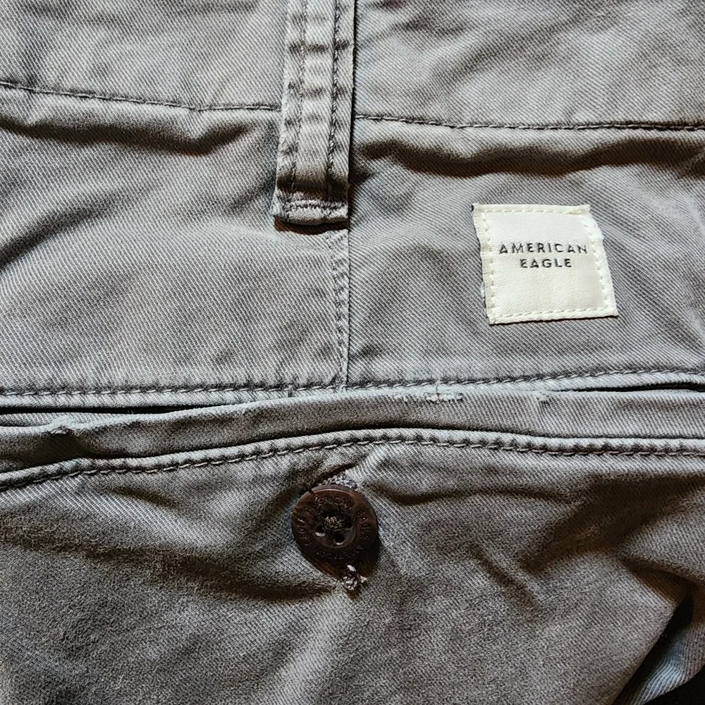 American Eagle Flex Straight Loose Lightly Distress Gray Pants Flat Mens 32 x 34